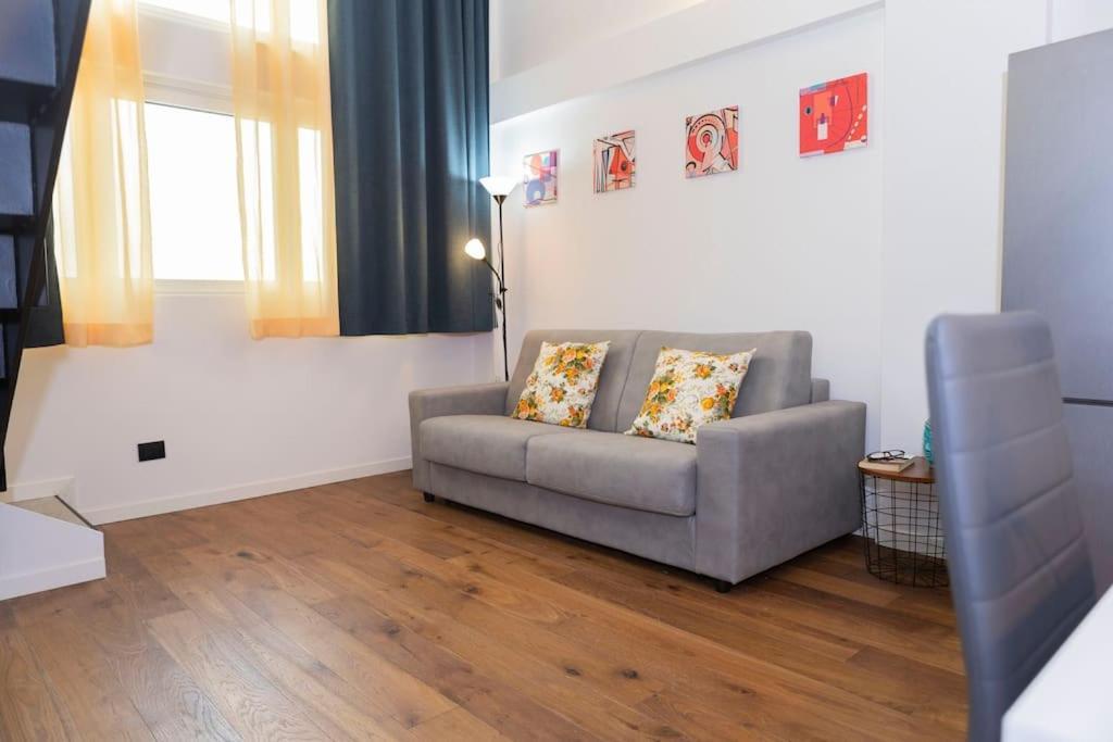 Darsena Charming Apartment By 101Flats Milão Exterior foto