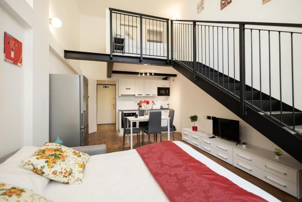 Darsena Charming Apartment By 101Flats Milão Exterior foto